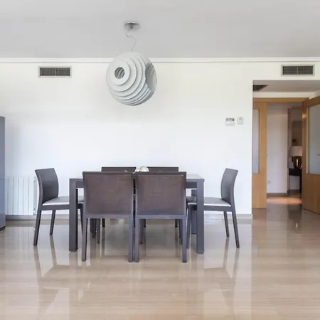 Art And Sciences View Luxury Apartament *
